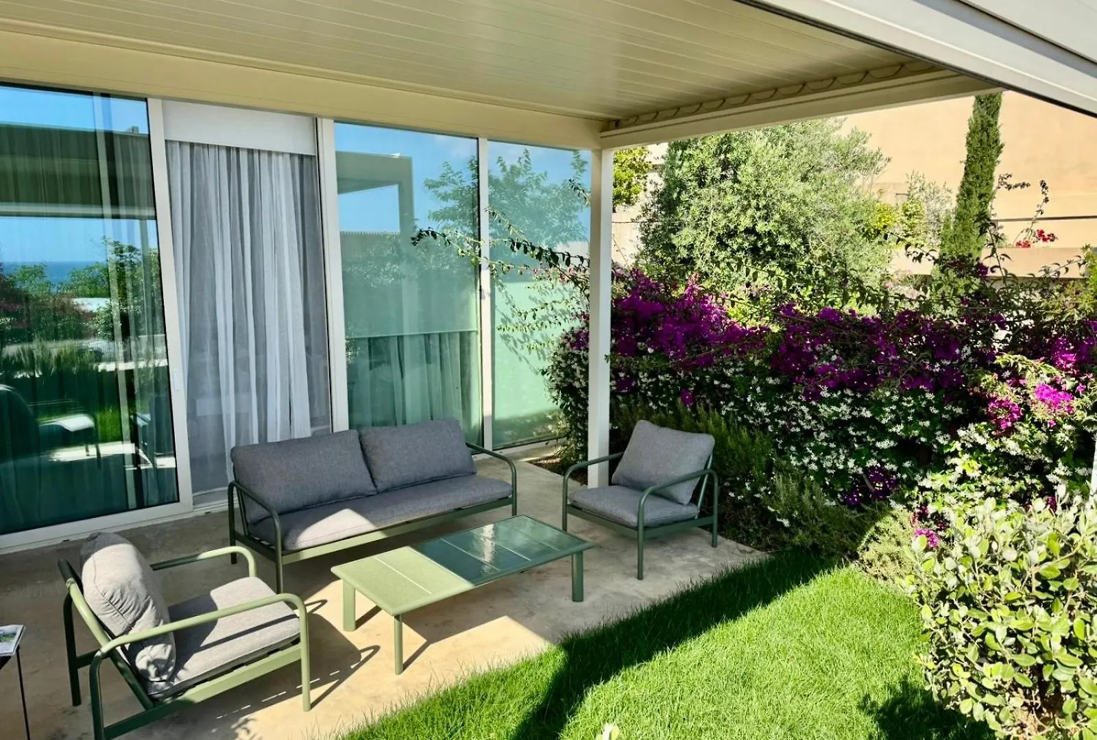 Villa La Scala, Green Coast, Palase 0*, Παλάσα